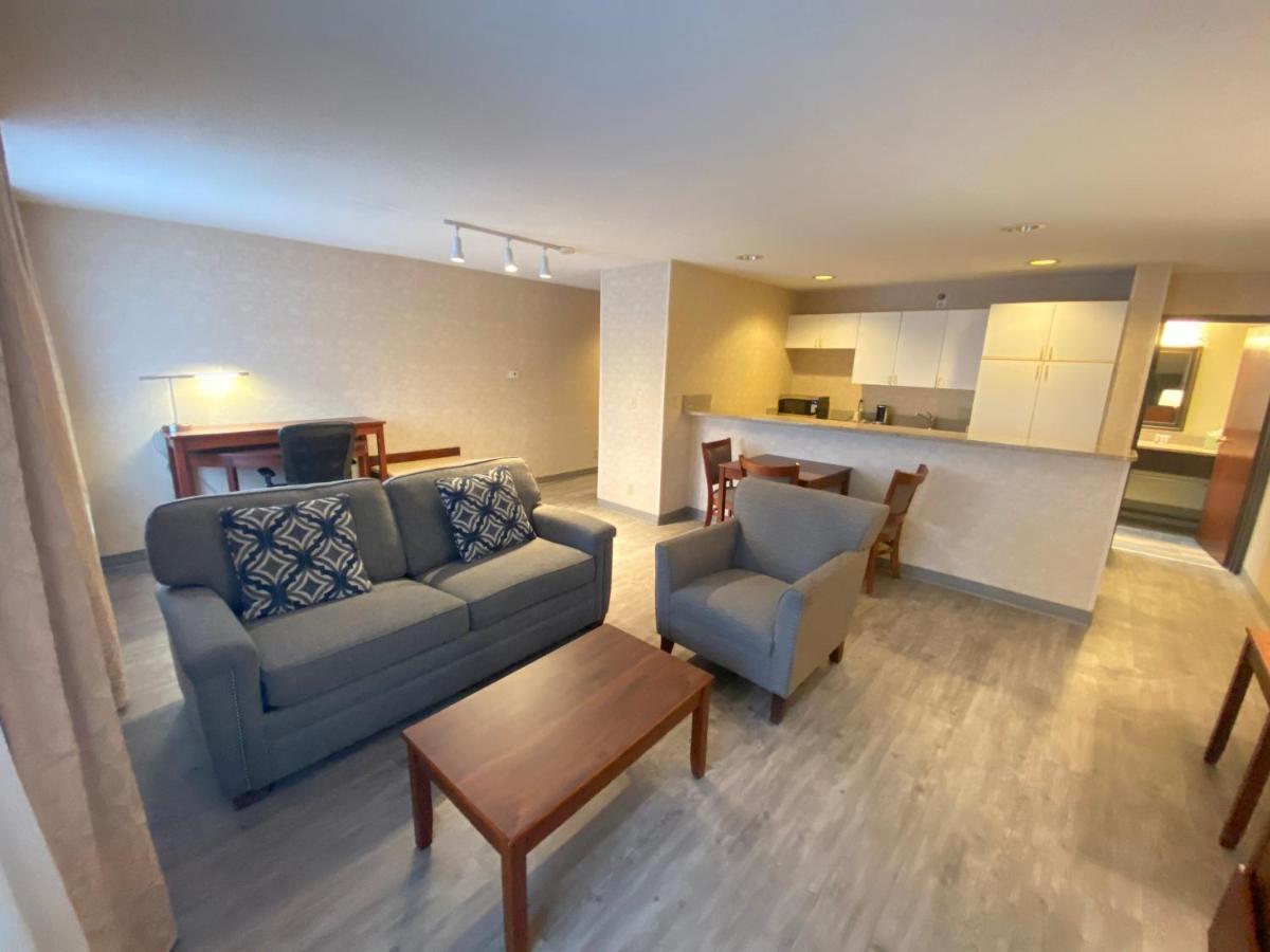 Wyndham Garden Grand Rapids Airport Hotell Eksteriør bilde