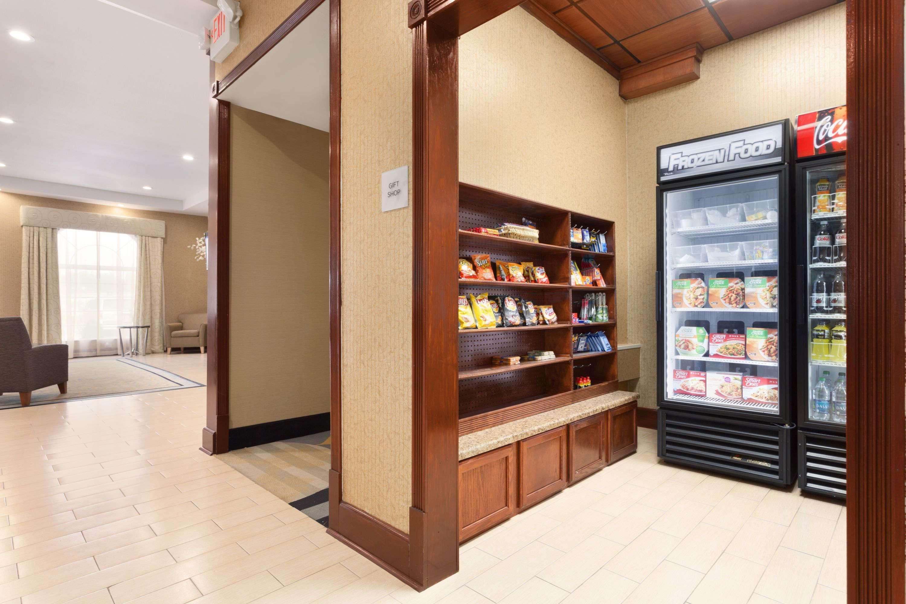 Wyndham Garden Grand Rapids Airport Hotell Eksteriør bilde