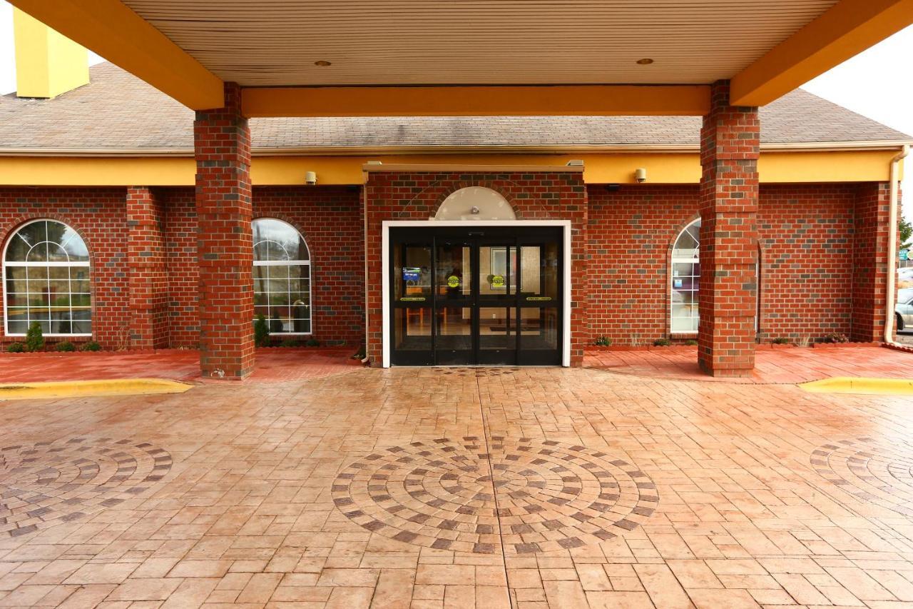 Wyndham Garden Grand Rapids Airport Hotell Eksteriør bilde